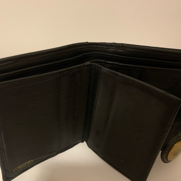 Coach wallet for sale - Picture 9 of 10